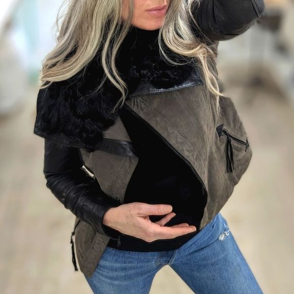 Danier Leather Shearling Jacket - Picture 4 of 13
